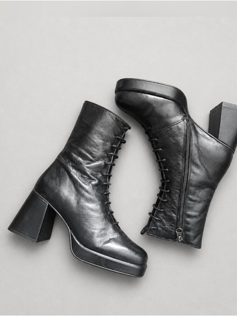 L'intervalle Black Lace-Up Platform Ankle Boots